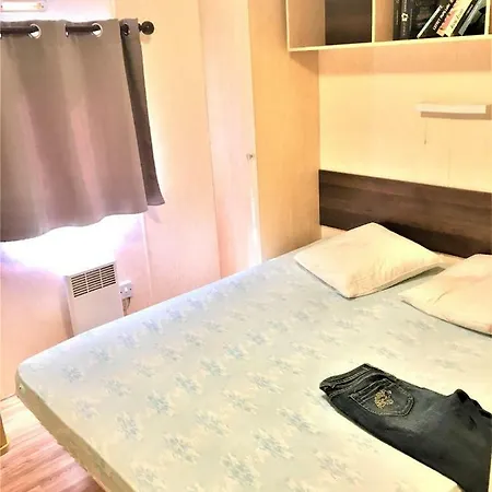 Mobilhome 40 M2, 3 Chb, Terrasse Arboree 20 M2, Camping 4 Etoiles Кемпинг *