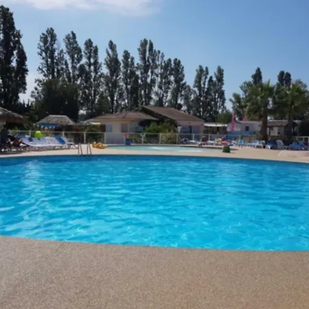 Mobilhome 40 M2, 3 Chb, Terrasse Arboree 20 M2, Camping 4 Etoiles *